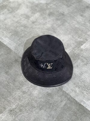 Frost Black Curve