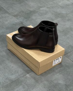 CHELSEA BOOTS